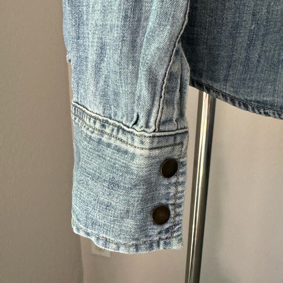 Madewell Snap Button Western Chambray Shirt - Picture 5 of 6